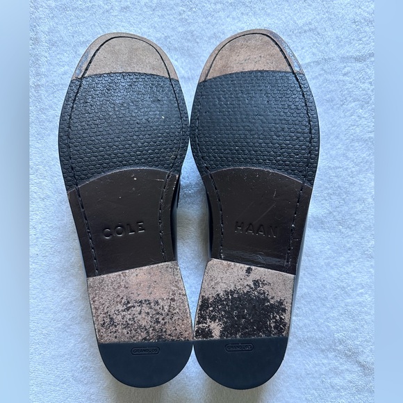 Men’s Cole Haan Classic Leather Penny Loafers - Picture 2 of 4